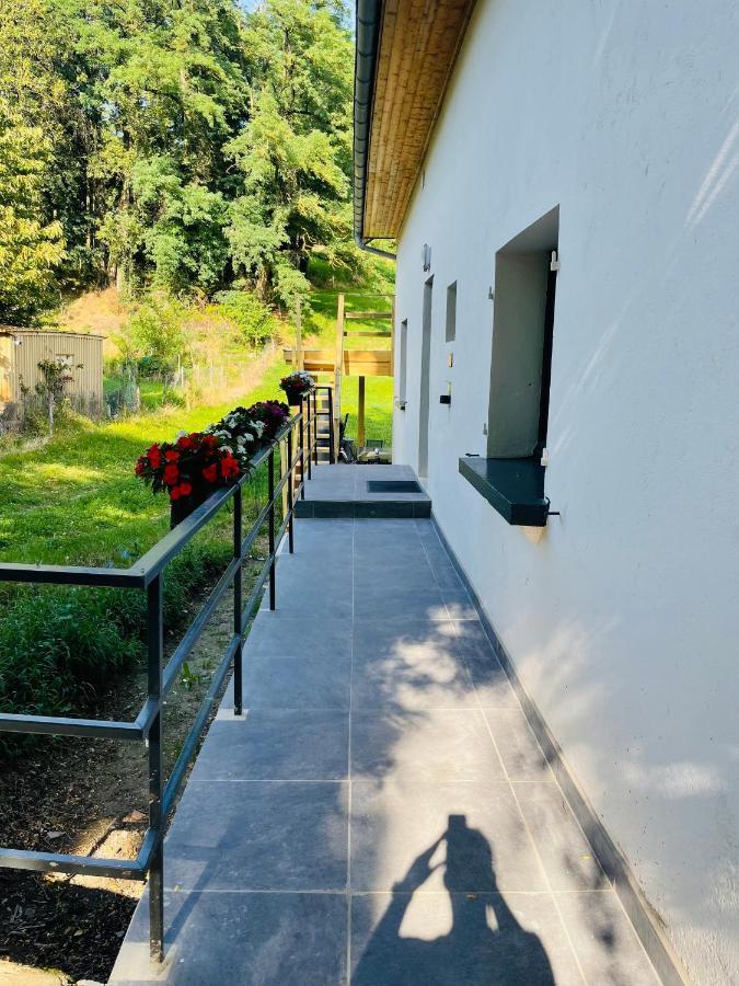 Le Lodge Du Pichat Sainte-Helene-du-Lac Exteriör bild