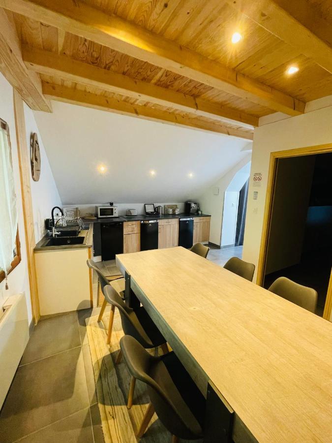 Le Lodge Du Pichat Sainte-Helene-du-Lac Exteriör bild