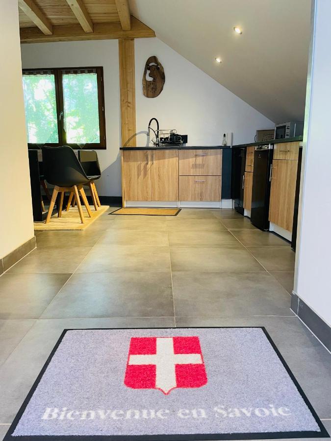 Le Lodge Du Pichat Sainte-Helene-du-Lac Exteriör bild